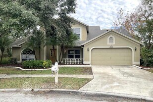 1334 Scattered Pines Pl in Zephyrhills, FL - Building Photo