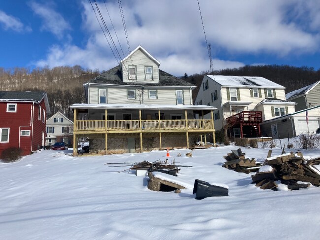 123 W 6th St in Emporium, PA - Building Photo - Building Photo