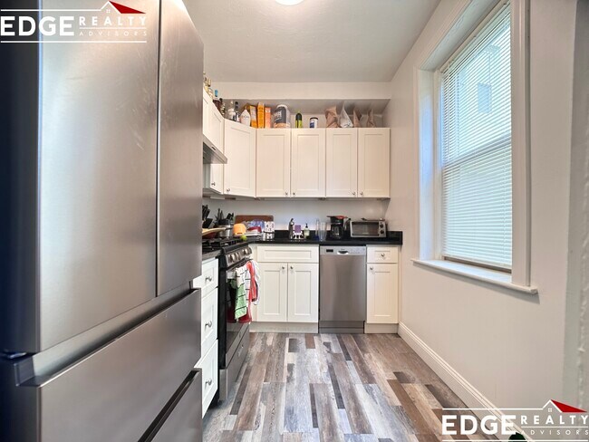property at 264 Kelton St