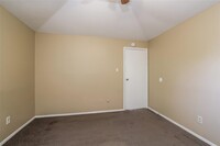 7631 Brookleaf Dr photo'