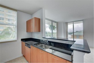 625 Casa Loma Blvd-Unit -401 in Boynton Beach, FL - Building Photo - Building Photo