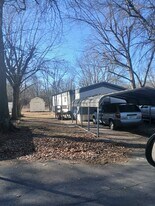 713 N Linn St in Frontenac, KS - Building Photo