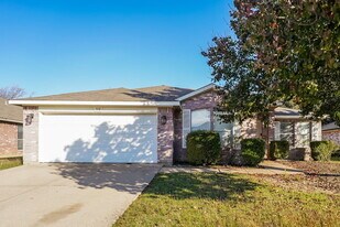 512 Alex St in Saginaw, TX - Building Photo