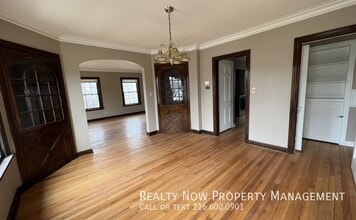 18220 Winslow Rd in Shaker Heights, OH - Building Photo - Building Photo