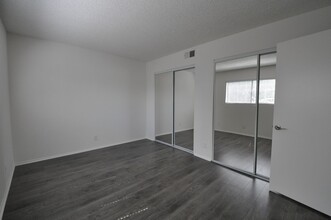 Cambridge Apartments in North Hollywood, CA - Building Photo - Building Photo