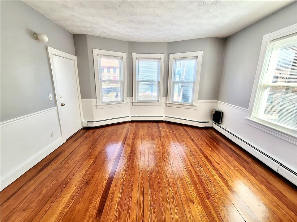 524 Charles St in Providence, RI - Building Photo