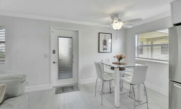 581 Monaco Way in Delray Beach, FL - Building Photo - Building Photo