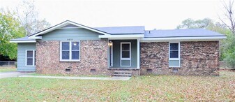 6604 Bonnie Bell Ln in Fayetteville, NC - Building Photo