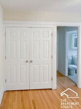 514 W Cornelia Ave, Unit 206 in Chicago, IL - Building Photo - Building Photo