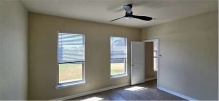 107 Creekside Dr in Sanger, TX - Building Photo - Building Photo