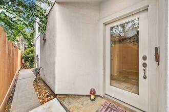 510 Jackson Hill St in Houston, TX - Building Photo - Building Photo