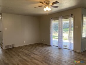 706 Forest Dr in Belton, TX - Building Photo - Building Photo