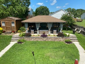 103 Lodestone Dr in Durham, NC - Foto de edificio - Building Photo