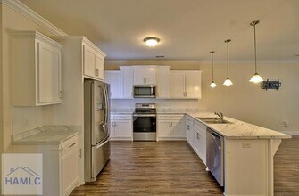 455 Bluff Rd in Jesup, GA - Foto de edificio - Building Photo