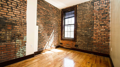 930 Hart St in Brooklyn, NY - Building Photo - Building Photo