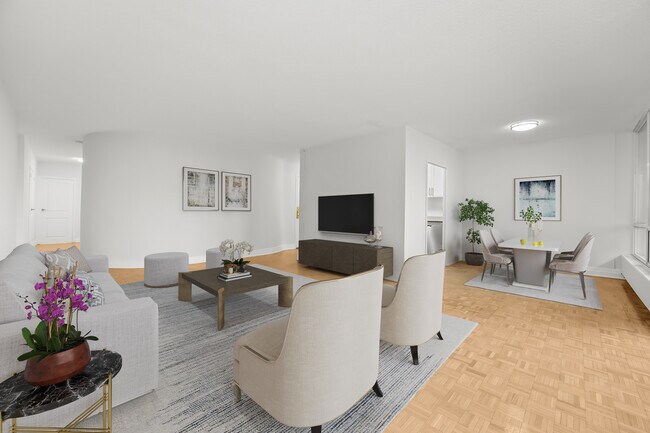 1137 Royal York Rd in Toronto, ON - Building Photo - Building Photo