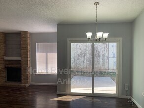 9510 Bowen Dr in San Antonio, TX - Building Photo - Building Photo