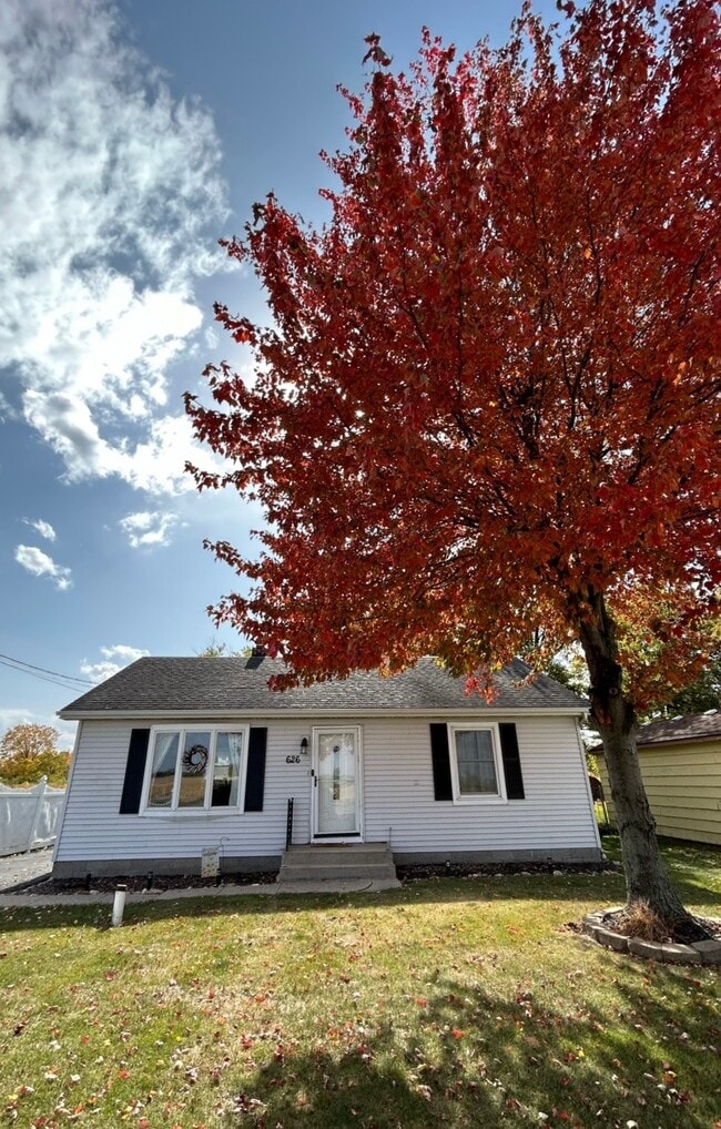property at 626 W State Road 8