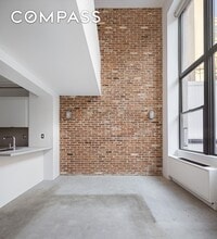 65 Cooper Sq in New York, NY - Building Photo - Building Photo