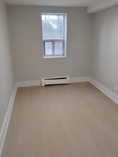 Parkview Manor in Oakville, ON - Building Photo - Building Photo