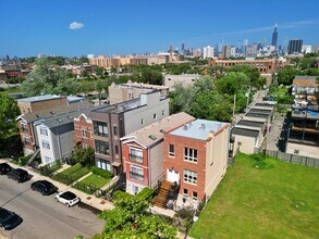 517 S Campbell Ave in Chicago, IL - Building Photo - Building Photo