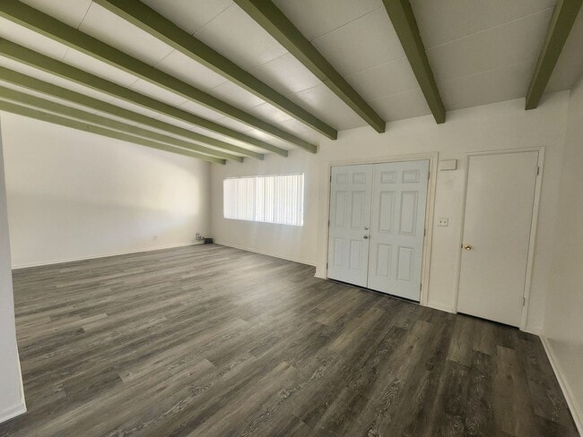5895 Bagley Ave in Twentynine Palms, CA - Building Photo - Building Photo