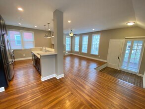 2060 Tuller St in Columbus, OH - Building Photo - Building Photo