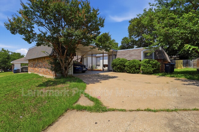 property at 6811 Trail Lake Dr