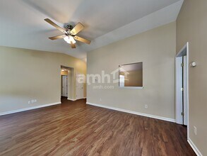 224 N Fuquay Springs Ave in Fuquay Varina, NC - Building Photo - Building Photo