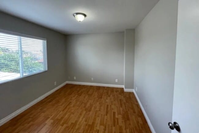 property at 21921 Violeta Ave