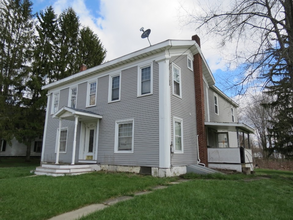 423 Penn St in Linesville, PA - Building Photo