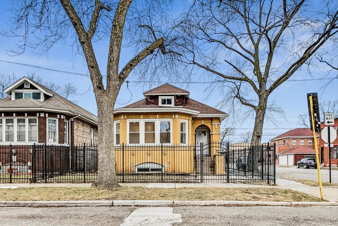 6800 S Langley Ave in Chicago, IL - Building Photo