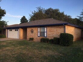 5016 60th St in Lubbock, TX - Building Photo
