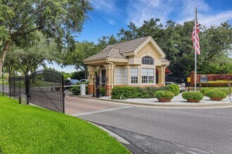 2702 Prestwick Dr in Lakeland, FL - Building Photo - Building Photo
