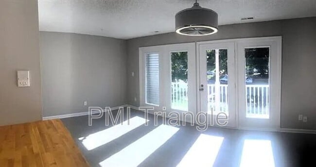 1320 Park Glen Dr in Raleigh, NC - Building Photo - Building Photo