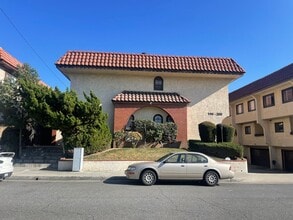 190 N Marguerita Ave in Alhambra, CA - Building Photo - Building Photo