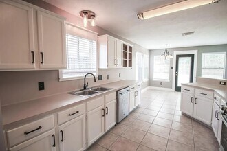 3005 Wood Hollow Dr in League City, TX - Building Photo - Building Photo