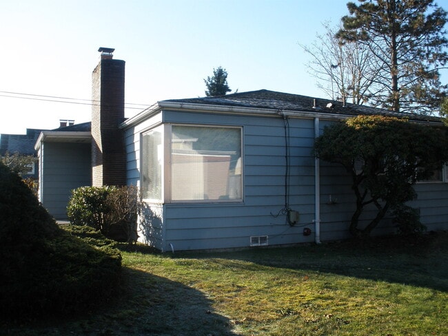 6555 25th Ave NE in Seattle, WA - Building Photo - Building Photo