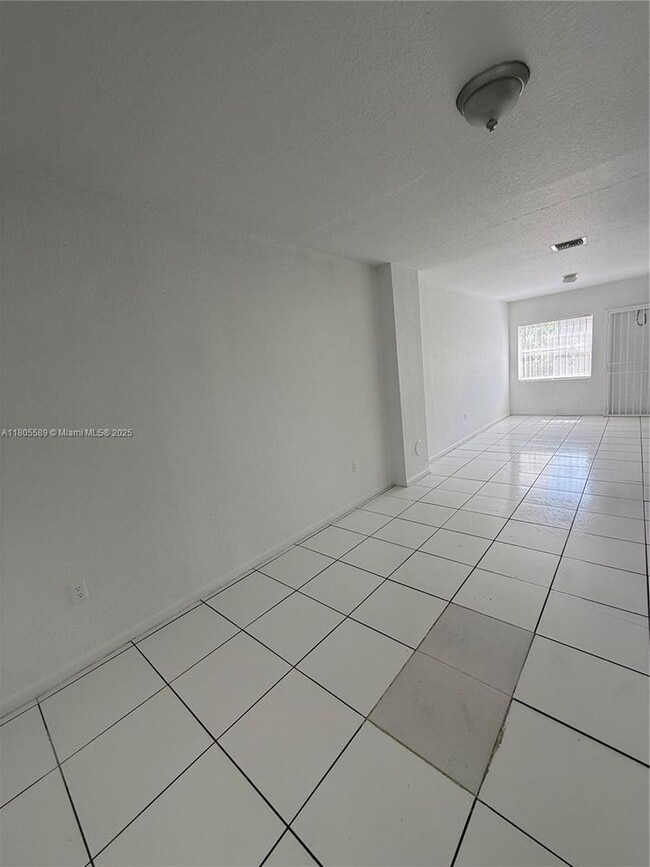 8463 NW 4th Ct in Miami, FL - Building Photo - Building Photo
