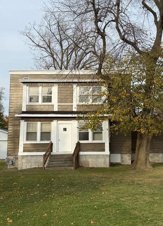 property at 3042 S Custer Rd