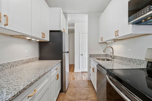 property at 1916 17th St NW