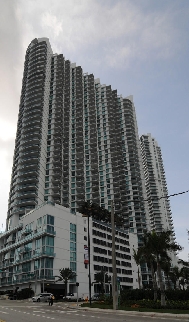 Wind by Neo in Miami, FL - Building Photo - Building Photo