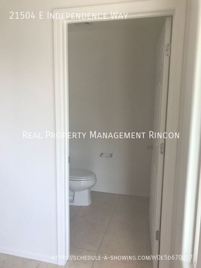 21504 E Independence Way in Red Rock, AZ - Foto de edificio - Building Photo