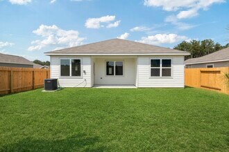 10391 Red Cardinal Dr in Cleveland, TX - Building Photo - Building Photo