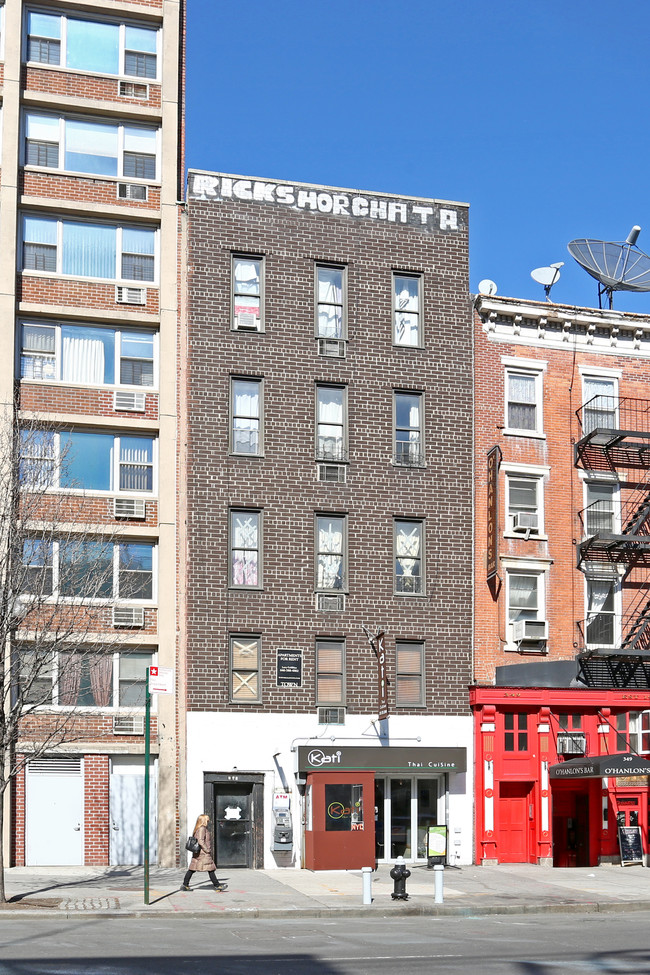 347 E 14th St in New York, NY - Building Photo - Building Photo