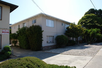 3941 Pacific Blvd in San Mateo, CA - Building Photo - Building Photo