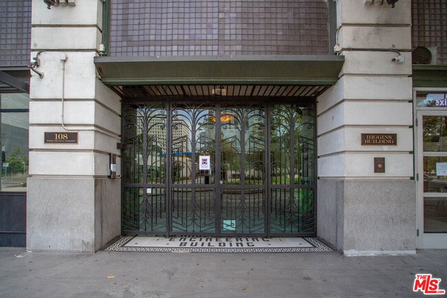 property at 108 W 2nd St