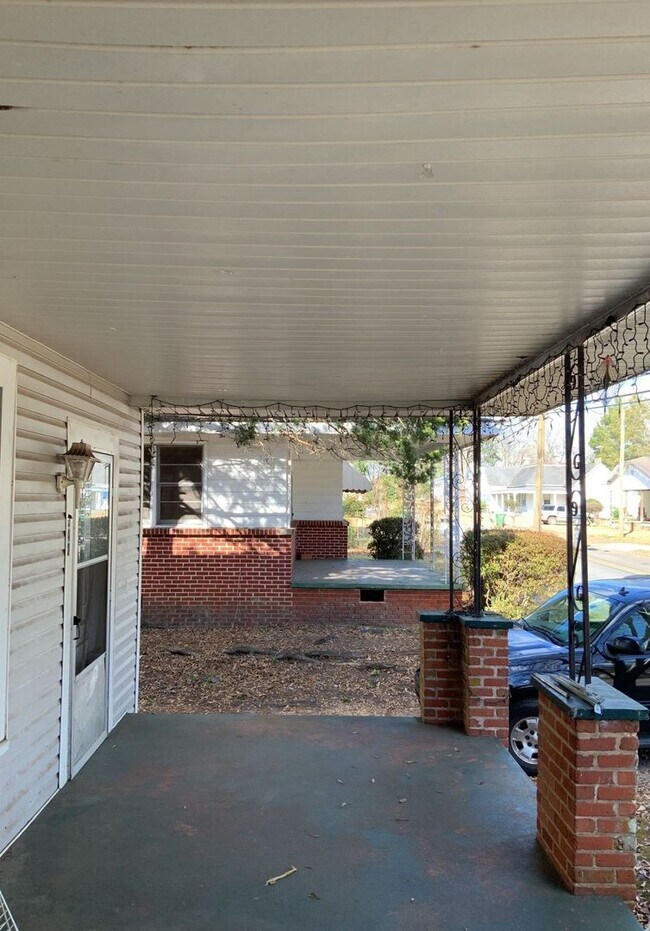 340 Hickory St, Unit A in Greenville, AL - Building Photo - Building Photo