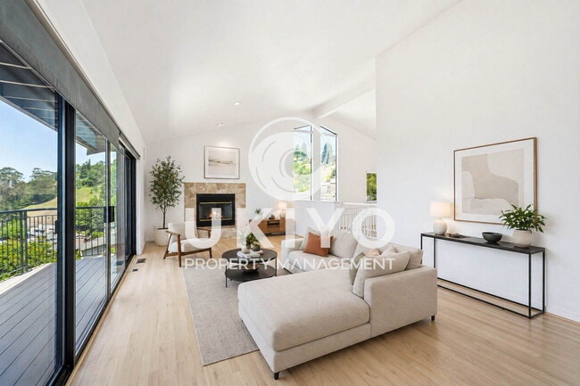 property at 6 Clipper Hill