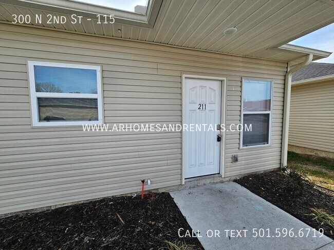 300 N 2nd St, Unit 115 in Austin, AR - Building Photo - Building Photo